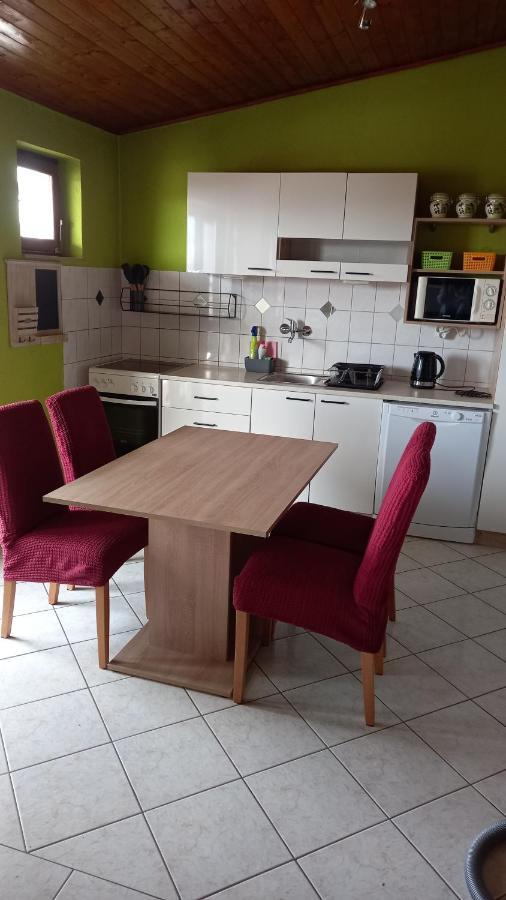 Apartmani Leko Mirjana Башка-Вода Экстерьер фото